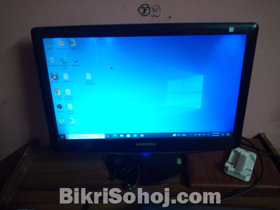 Desktop Computer With 20 inc Monitor